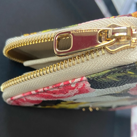 🔥Dolce &Gabbana, Gift done perfect, Authentic, classic style, for loved ones⭐️ - Picture 6 of 13